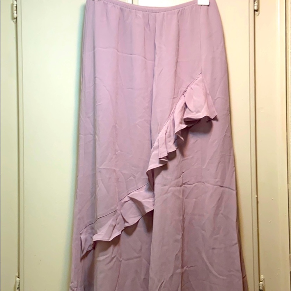Reformation Skirt Size Small -Medium - Picture 7 of 9